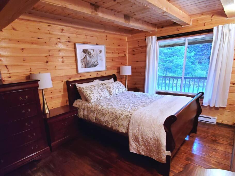 Chalet Riviere - Bord De Riviere - Romantique Saint-Alexis-des-Monts Εξωτερικό φωτογραφία