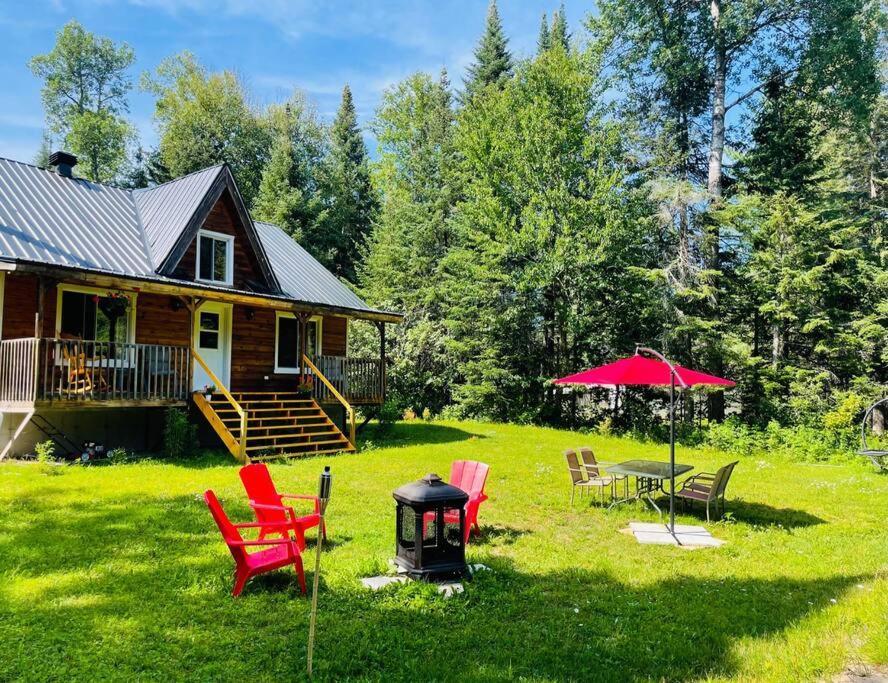 Chalet Riviere - Bord De Riviere - Romantique Saint-Alexis-des-Monts Εξωτερικό φωτογραφία